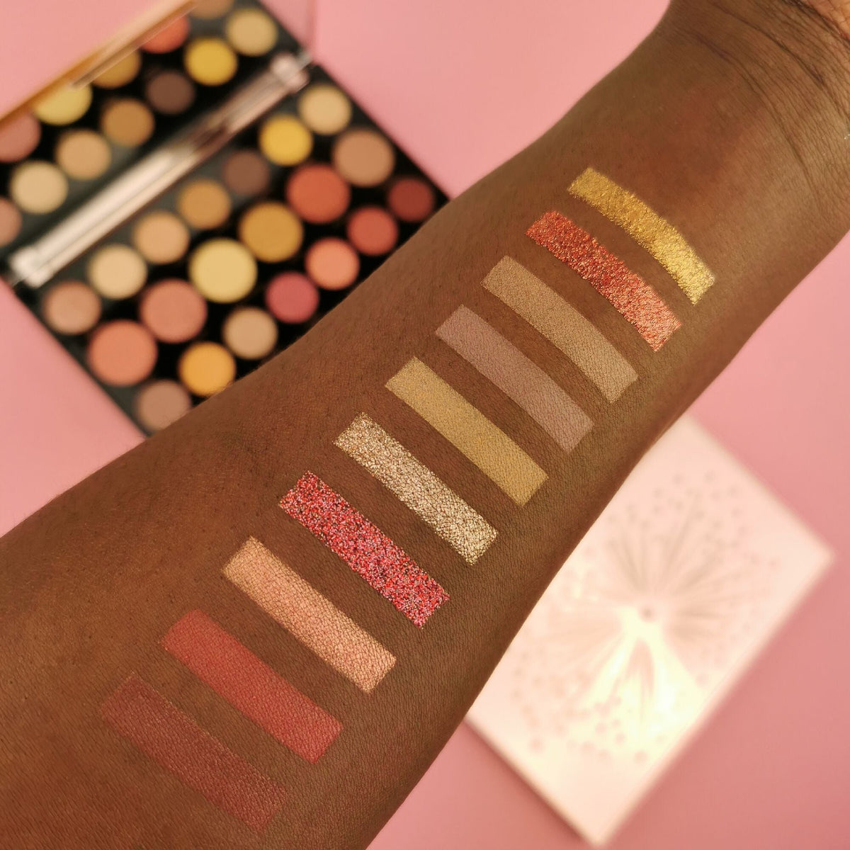 Makeup Revolution Precious Glamour MegaStar Eyeshadow Palette Diamond Edition